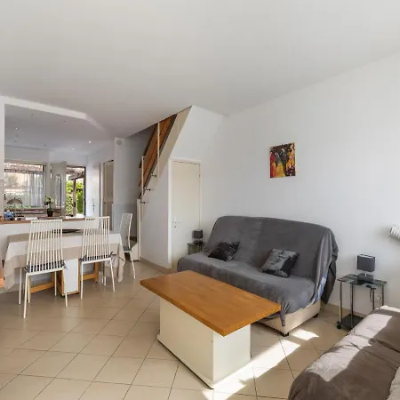 2 Bedroom For 6 Holiday home